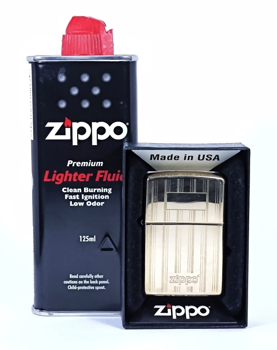 Зажигалка Classic High Polish Brass Zippo 46011, топливо 125мл.
