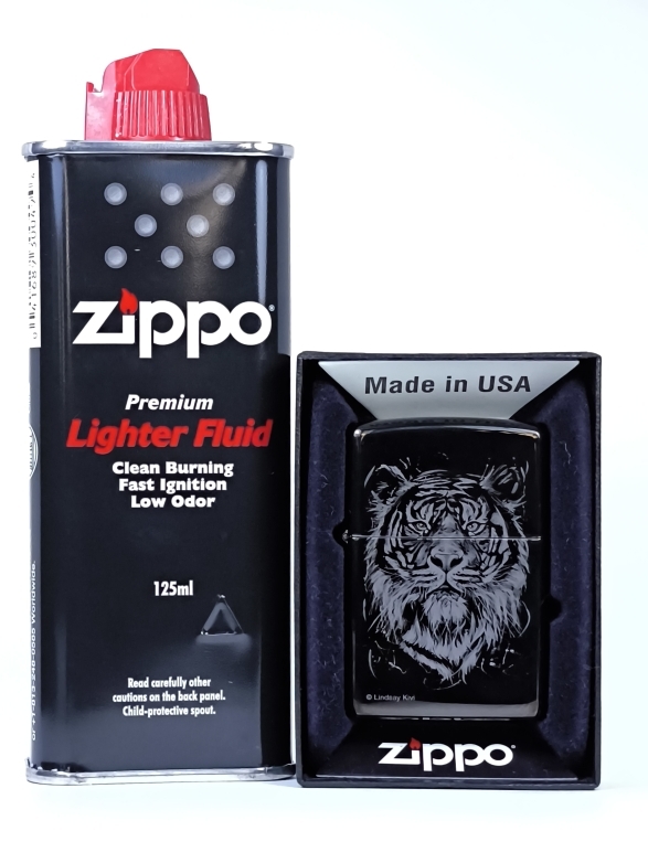 Зажигалка Classic High Polish Black Zippo 48935 Big Cat, топливо 125мл.