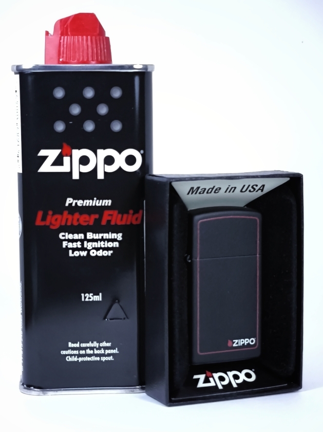 Зажигалка Slim Black and Red Zippo 1618ZB, топливо 125мл.