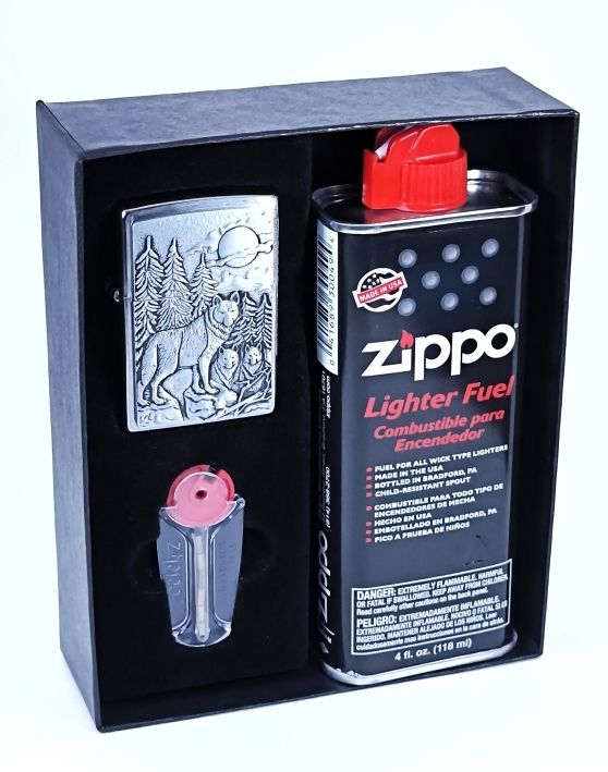 Подарочный набор Zippo: зажигалка, топливо 118мл., кремни 6шт., подарочная коробка Подарочный набор Zippo: зажигалка, топливо 118мл., кремни 6шт., подарочная коробка