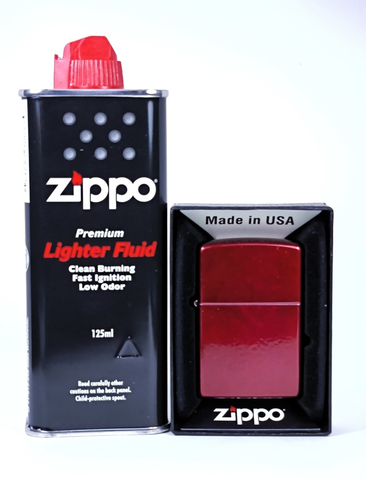 Зажигалка Classic Candy Apple Red Zippo 21063, топливо 125мл.